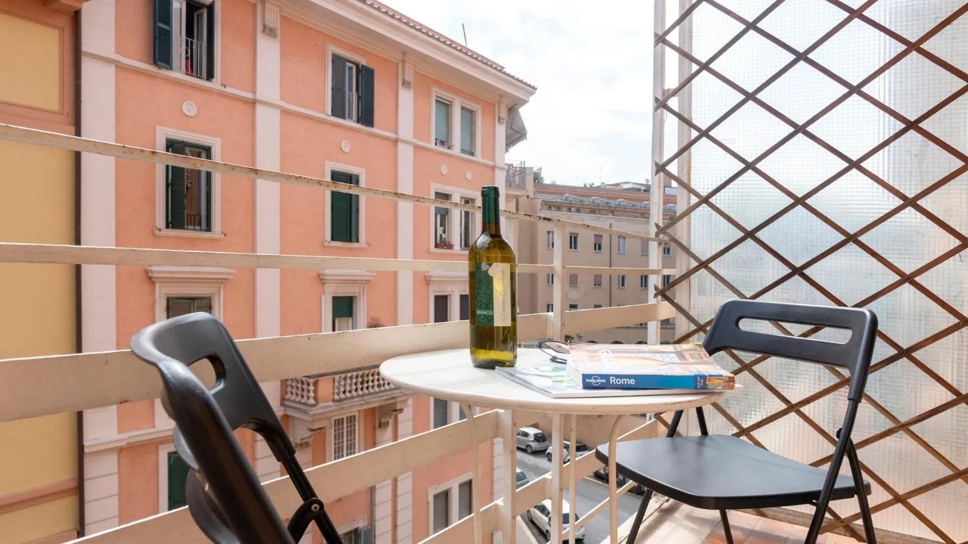 San Pietro Holidays 0*, Rome