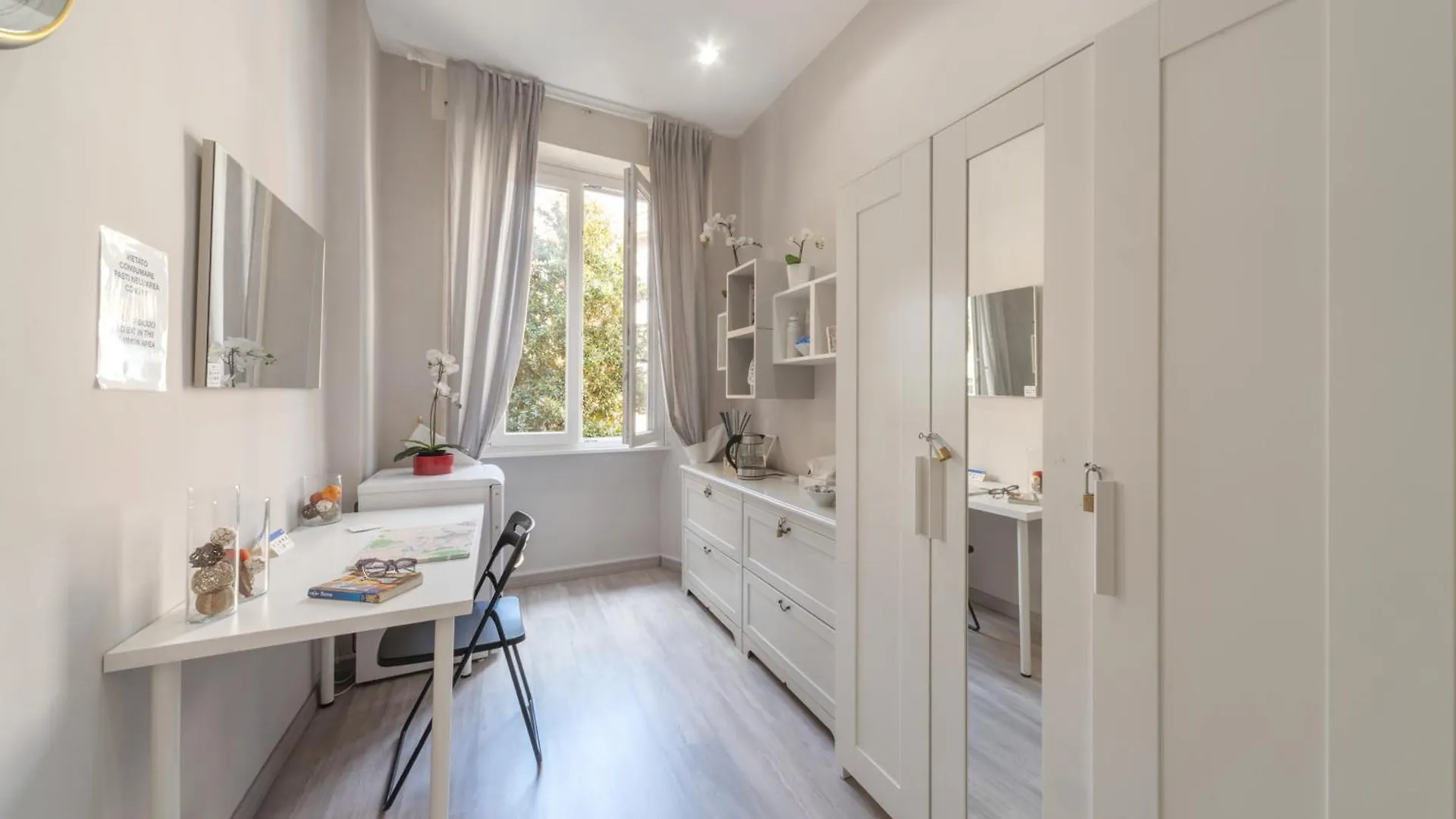 San Pietro Holidays Guest house Rome